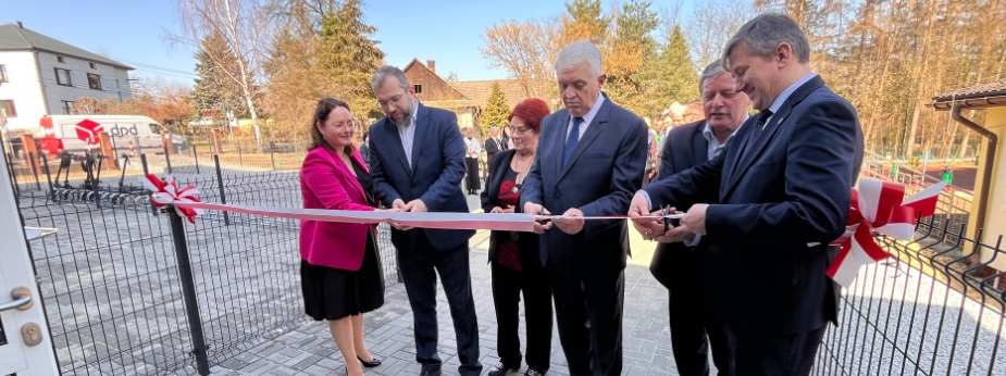 Otwarcie nowej części budynku szkoły w Starej Wsi.